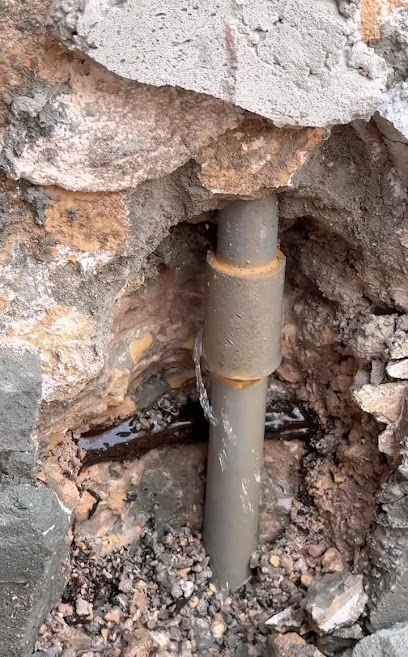 شركة كشف تسربات المياه بالخرج عزل الاسطح بالخرج عزل خزانات المياه شركة تسريبات المياه المعتمدة بالخرج